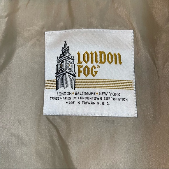 Vintage London Fog Classic Trench - Picture 7 of 16